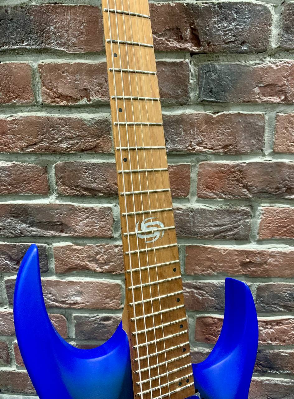 7-ми Струнная Электрогитара SQOE Neon Blue - изображение 3