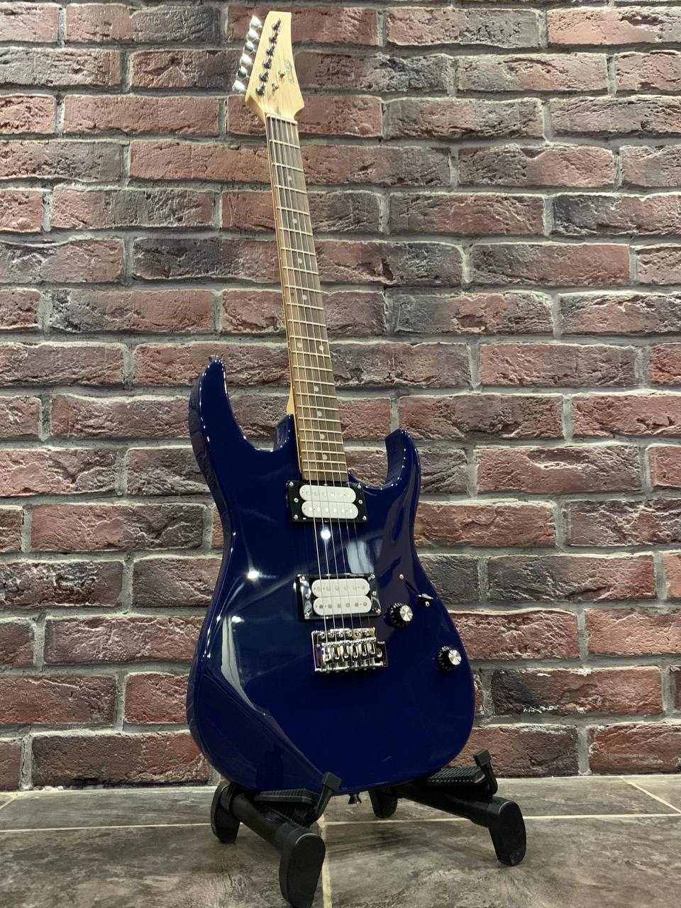 Электрогитара SuperStratocaster Homage BL - изображение 9