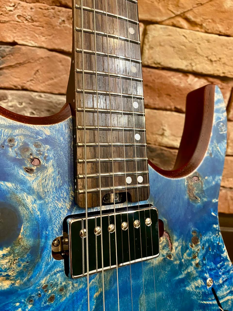Электрогитара EART EX-Н6 Blue - изображение 3