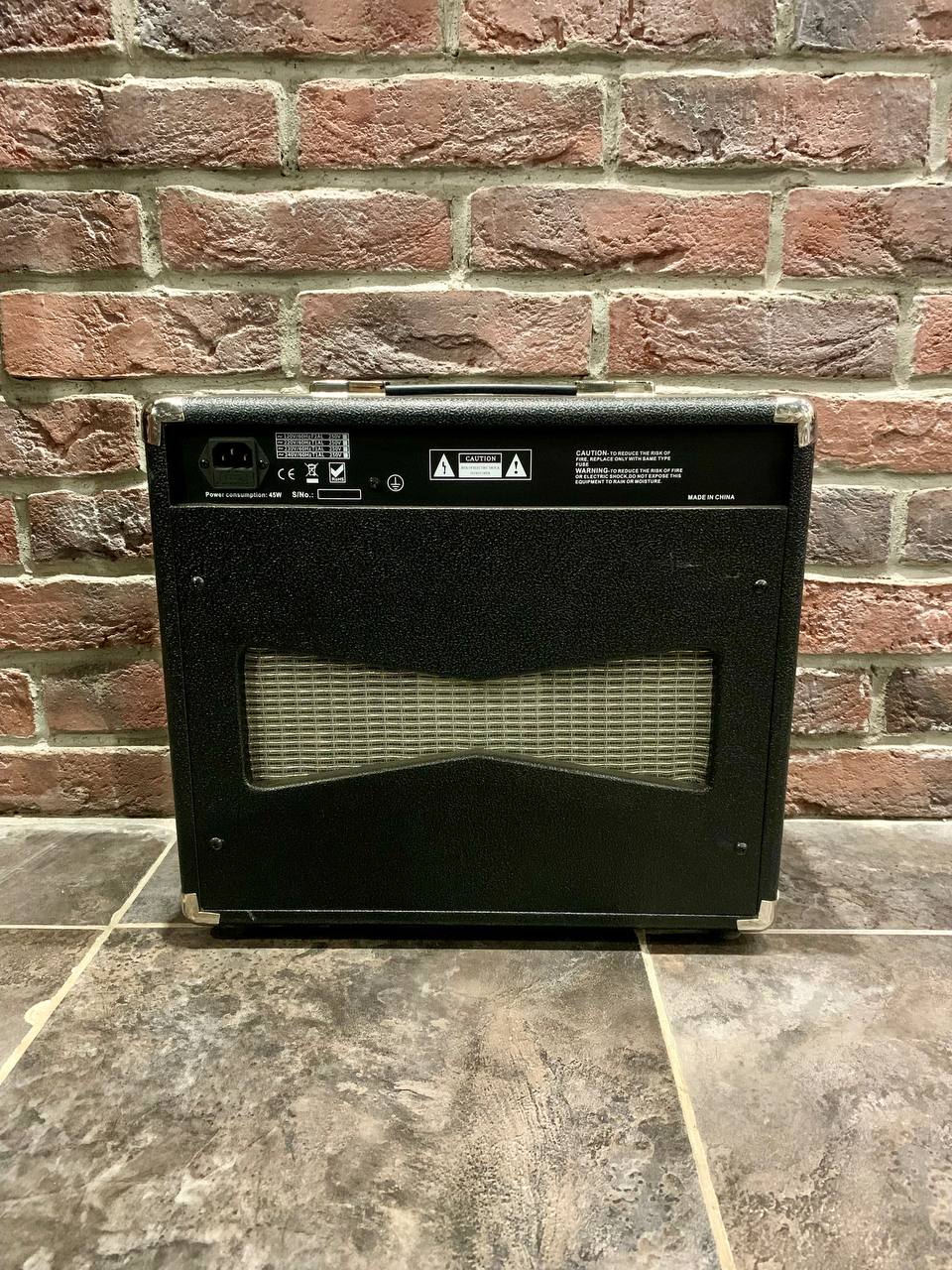 Электрогитара Fender Squier Jaguar 70s + Комбик 40 ват (Reverb) - изображение 10