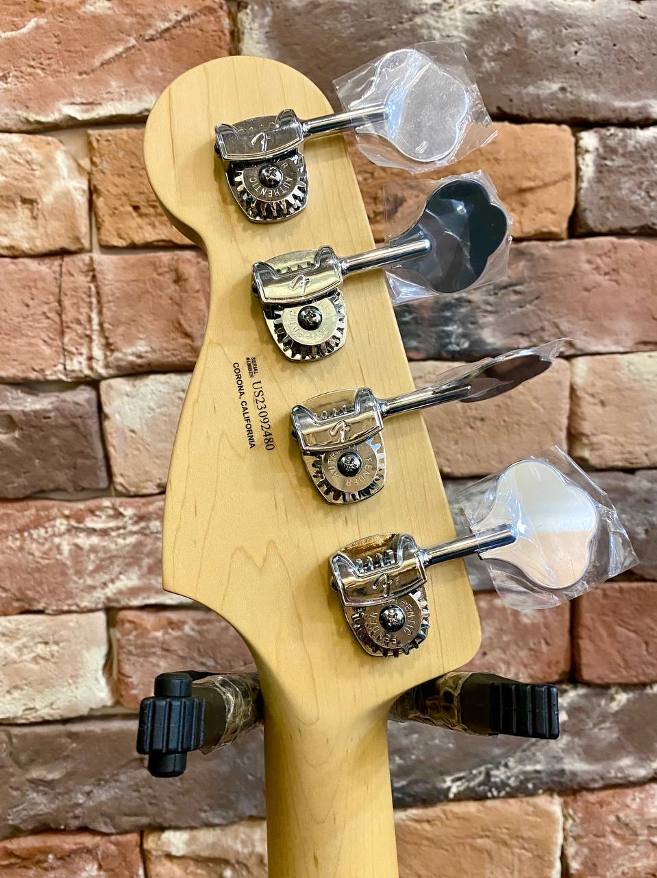 Бас Гитара Fender American Performer Blue Precision USA California - изображение 8