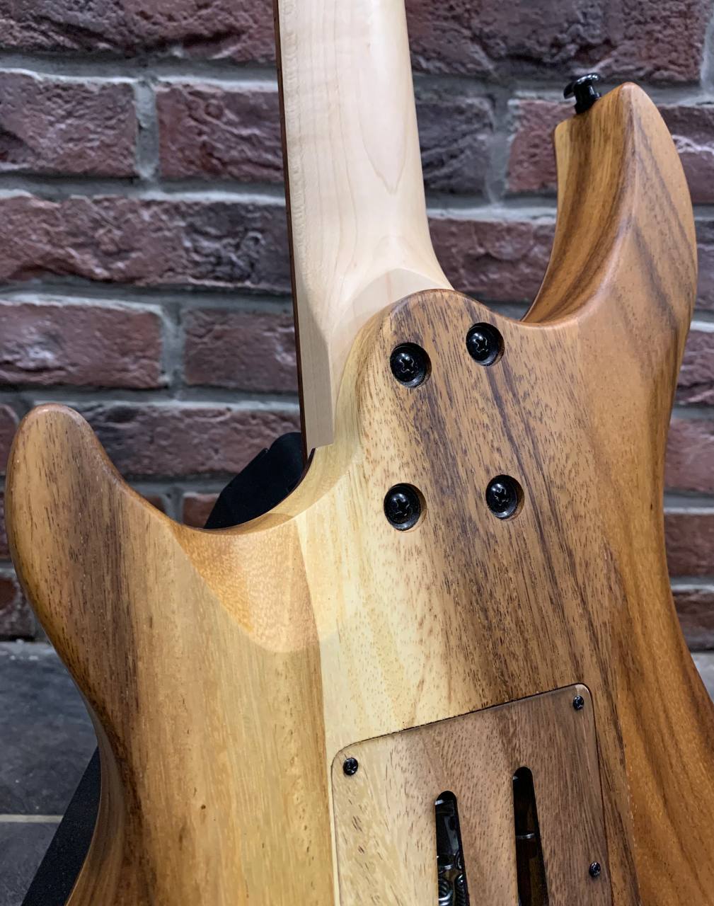 Электрогитара Voltone HH KOA (Floyd Rose) - изображение 7