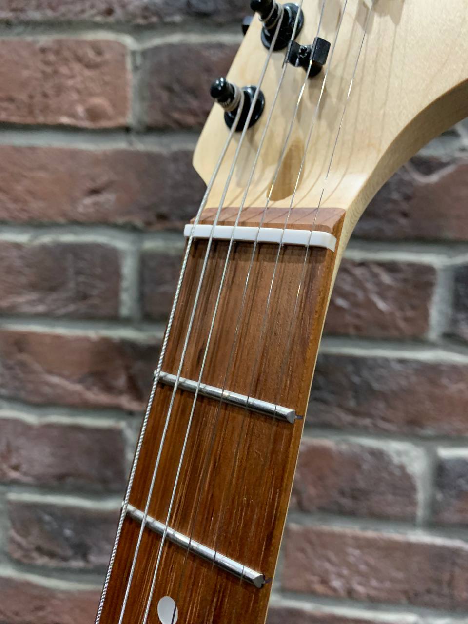 Электрогитара Stratocaster HH Deep Mate  - изображение 8