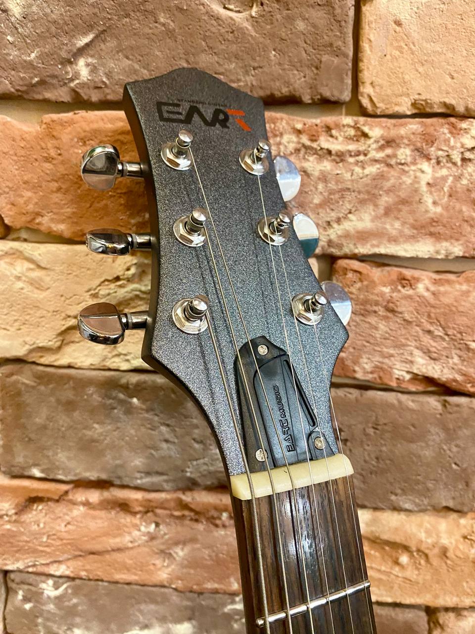 Электрогитара EART Les Paul EH-610 - изображение 7