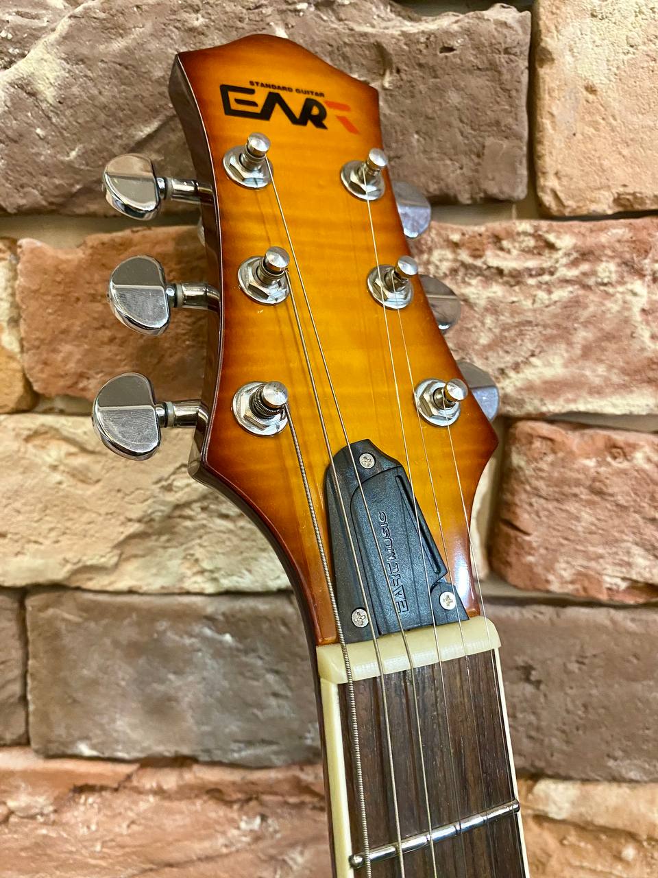 Электрогитара EART Guitar Les Paul EG-620 Tobacco Burst - изображение 7