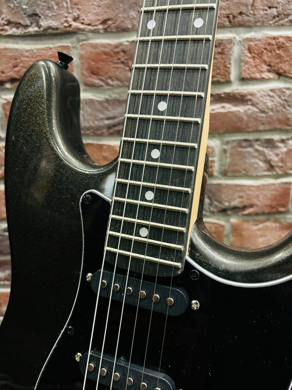 Электрогитара под Fender + Цифровой Комбик с Эффектами 40 ват (комплект) - изображение 6