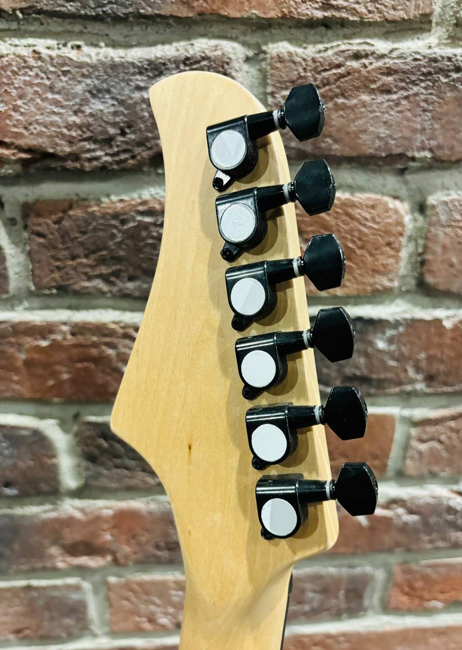 Электрогитара под Fender + Цифровой Комбик с Эффектами 40 ват (комплект) - изображение 8