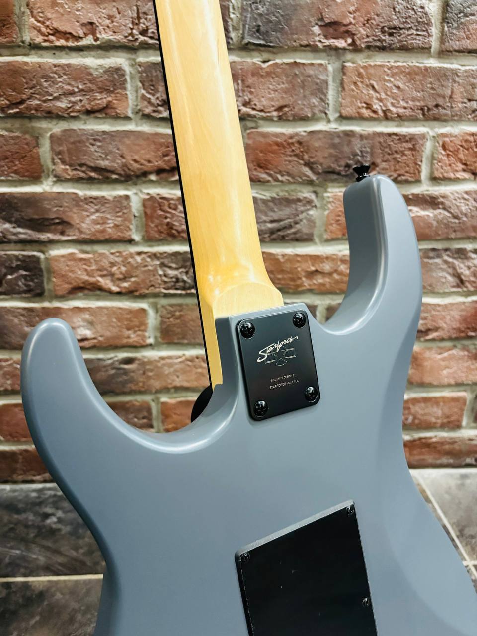 Электрогитара Starforce Stratocaster Grey Series - изображение 4