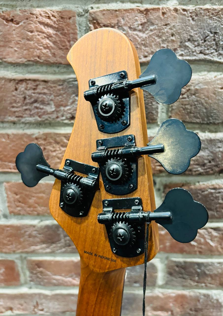 Бас Гитара Sterling by Music Man Dark Scarlet (Индонезия) - изображение 8