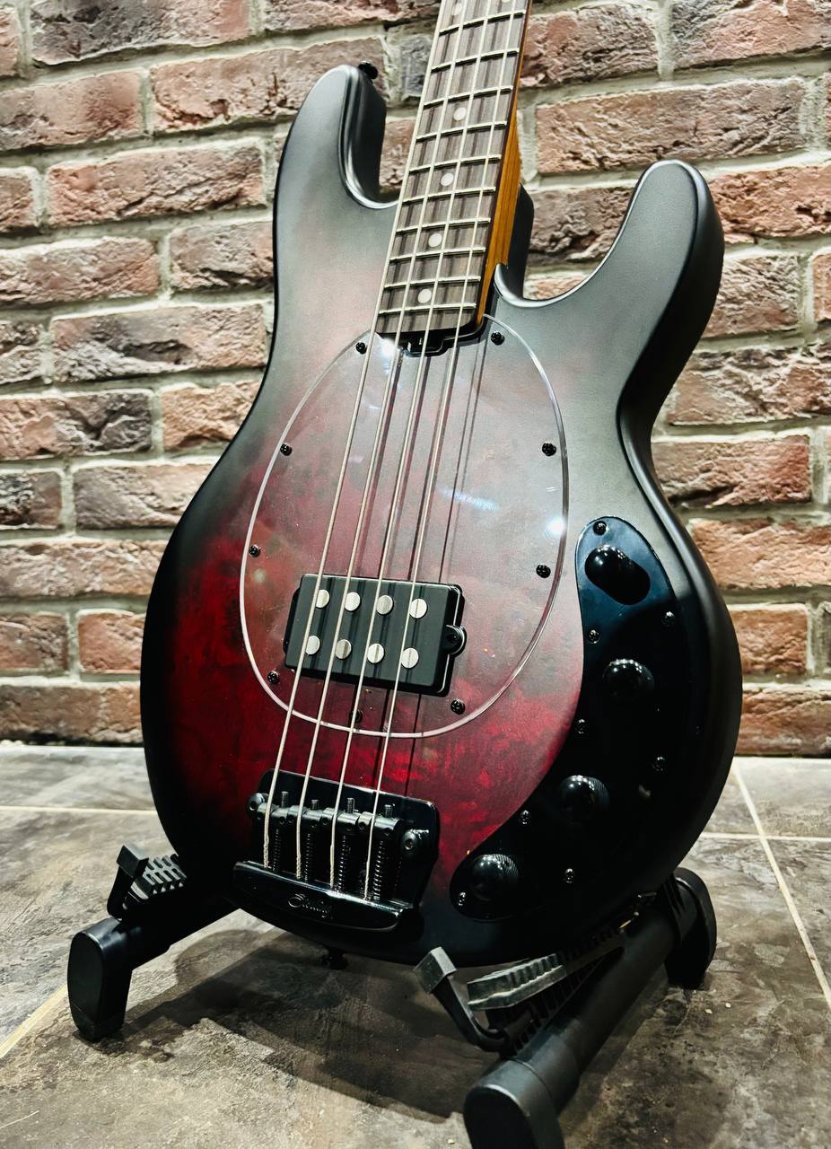 Бас Гитара Sterling Dark Scarlet Burst by Music Man + Портативный Комбик (Индонезия) - изображение 3