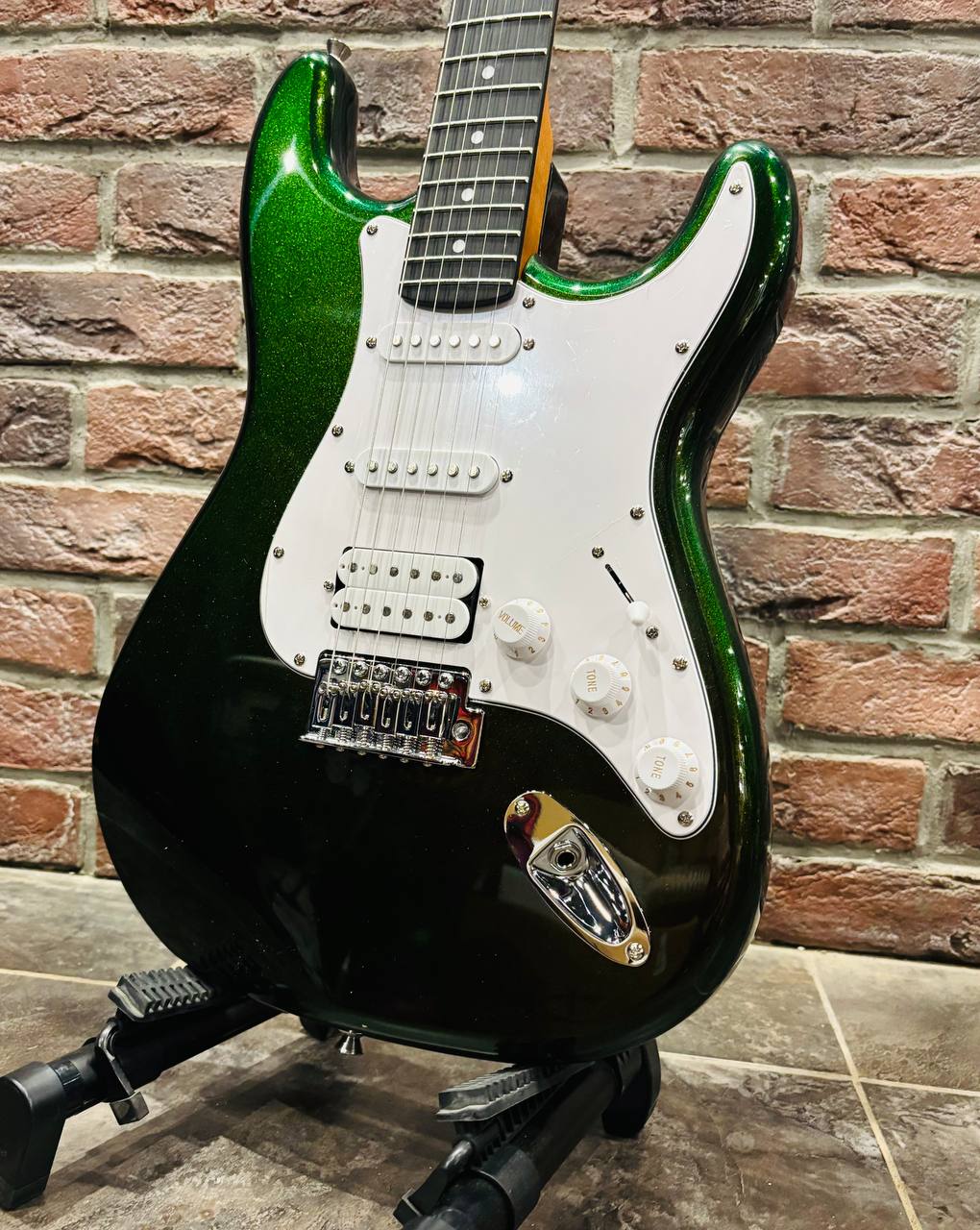 Электрогитара Kayzen HSS Hamelleon Edition