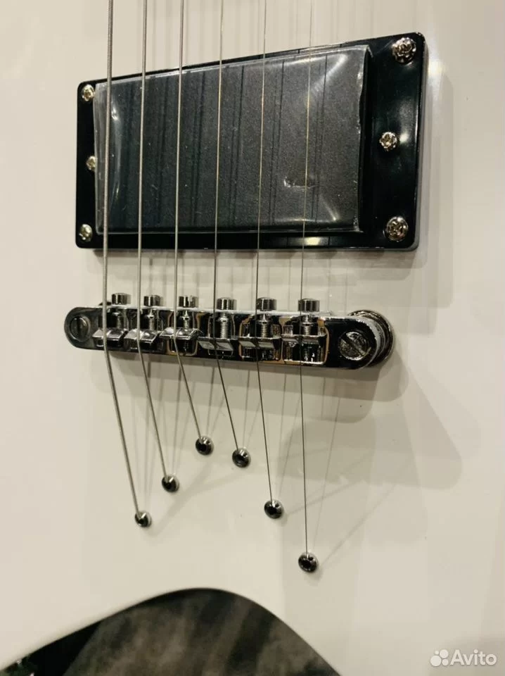 Электрогитара Flying V-HH + Мощный Комбик 40 ват - изображение 6
