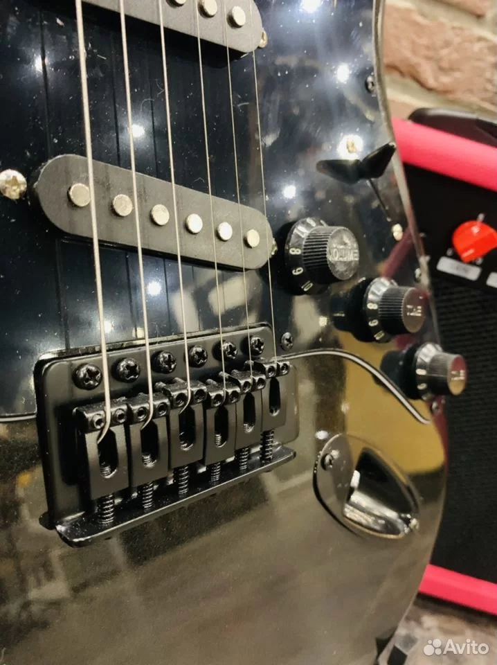 Электрогитара Stratocaster + Эффектный Комбик 15 - изображение 3