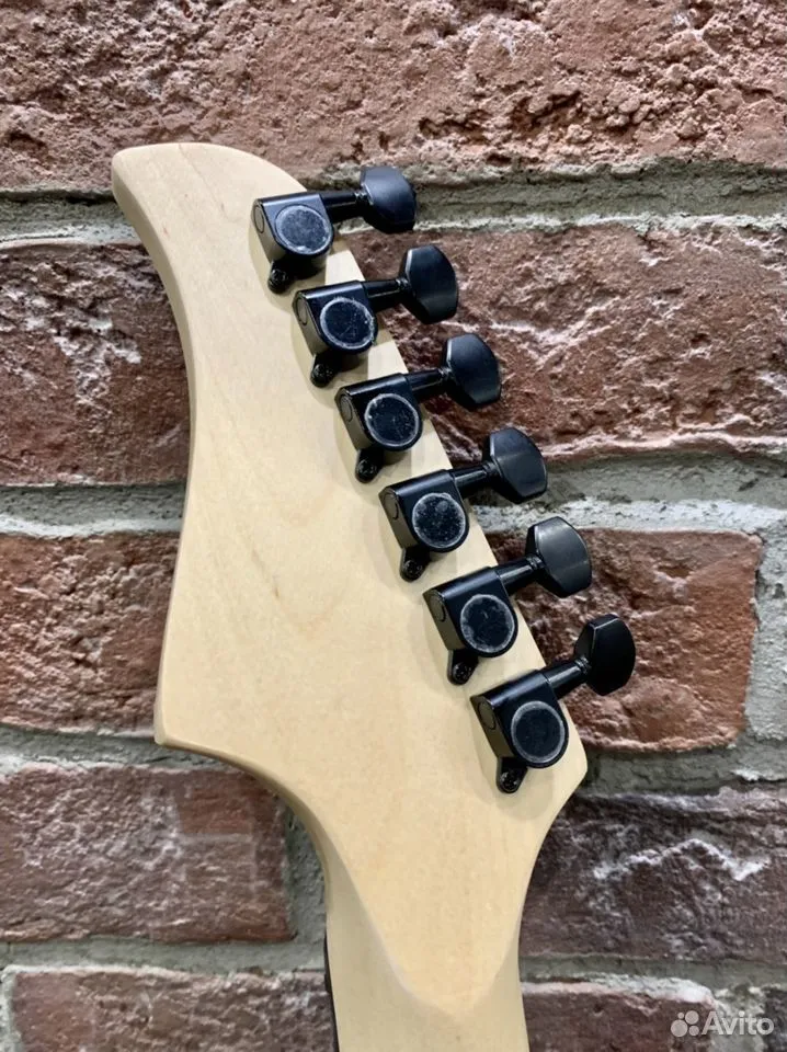 Электрогитара Stratocaster + Эффектный Комбик 15 - изображение 4
