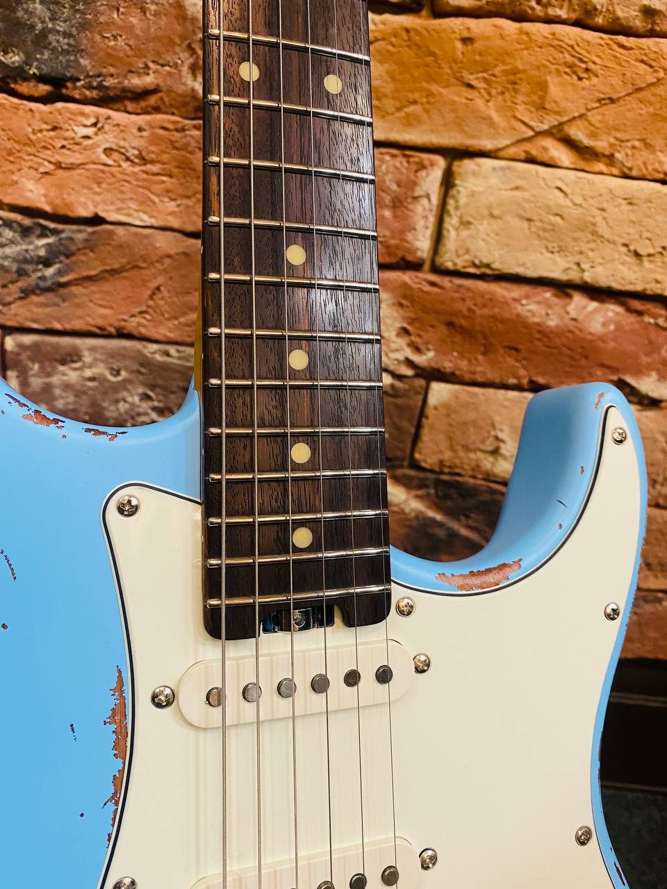 Электрогитара EART Vintage Sonic Blue Relic - изображение 5