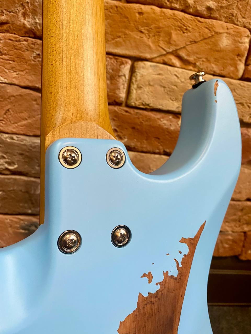Электрогитара EART Vintage Sonic Blue Relic - изображение 6