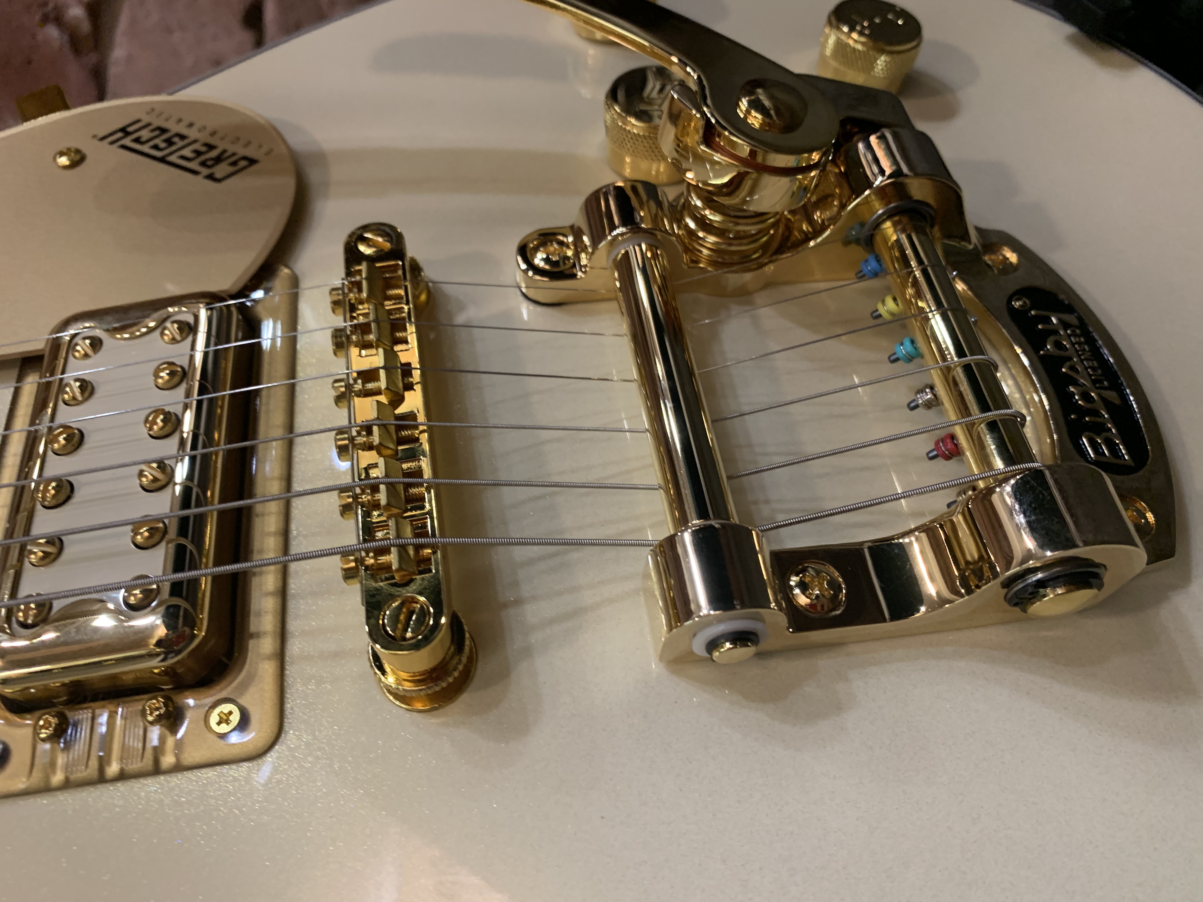 Электрогитара Gretsch Electromatic GLD Gold - изображение 3