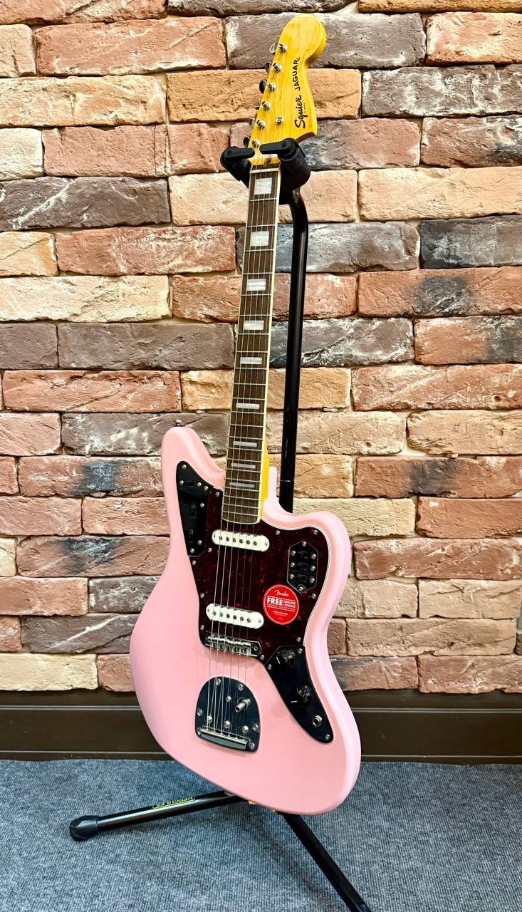 Электрогитара Squier by Fender Classic Vibe '70s Jaguar Pink - изображение 10