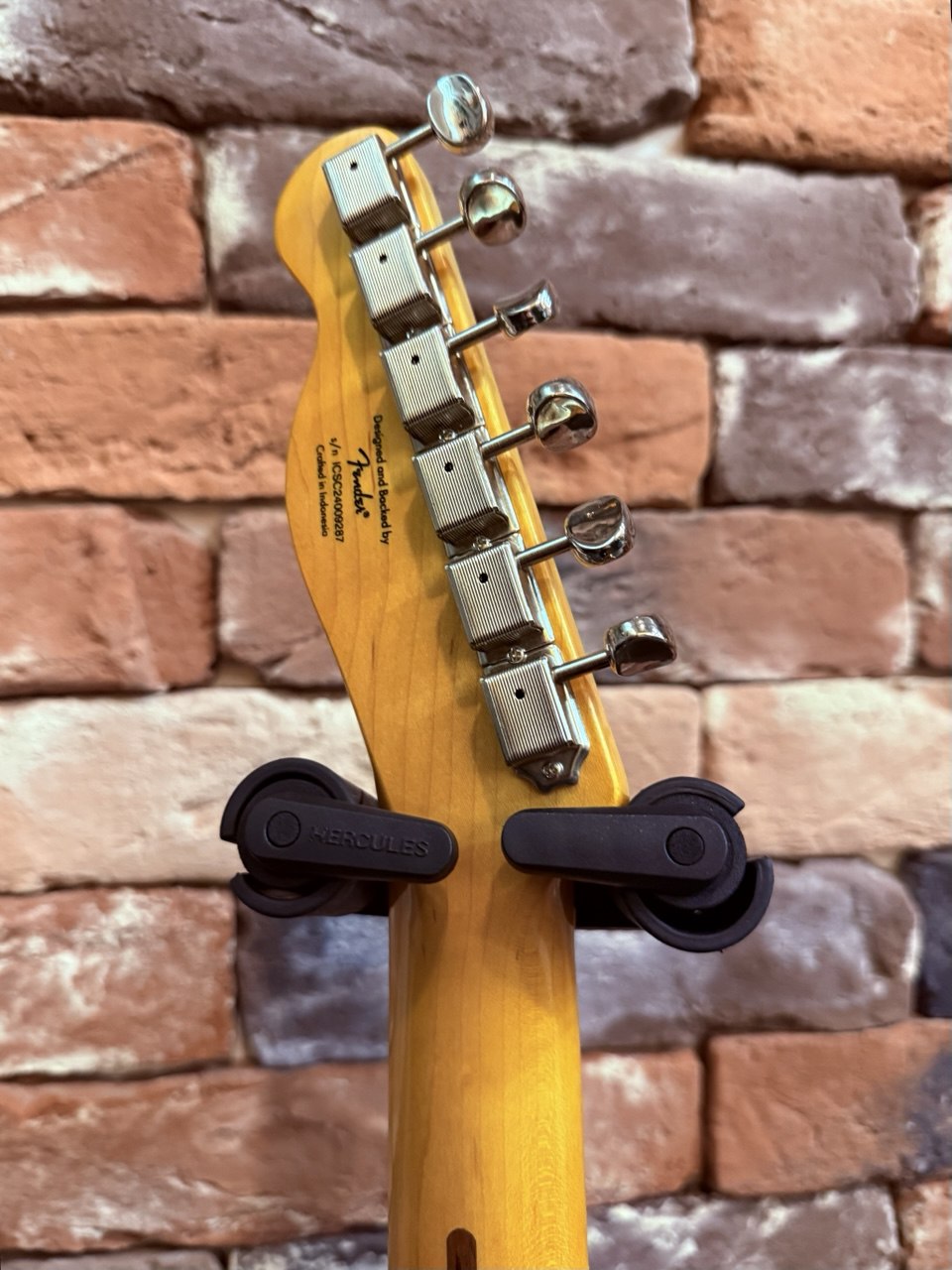 Электрогитара Squier Classic Vibe 70's Telecaster Thinline MN (Индонезия) - изображение 9