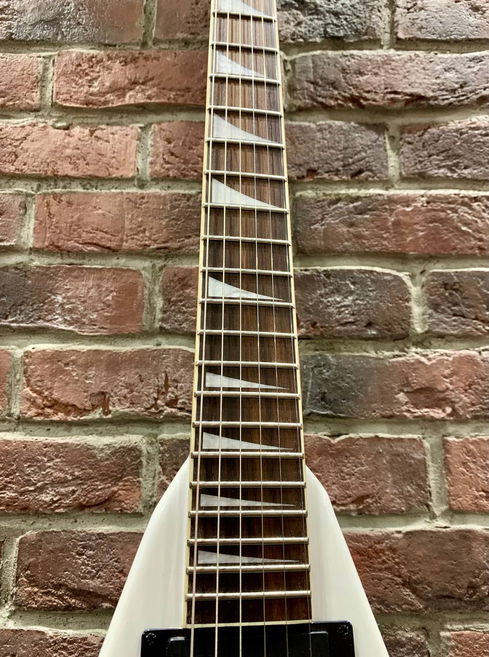 Электрогитара Magna RR-WH Floyd Rose (Активные Звучки) - изображение 5
