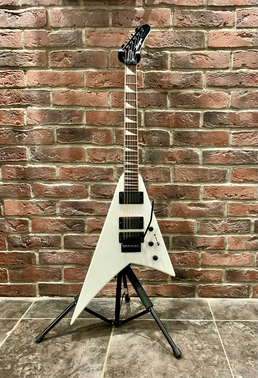Электрогитара Magna RR-WH Floyd Rose (Активные Звучки) - изображение 9