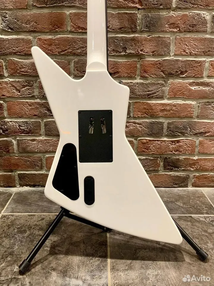 Электрогитара Explorer Magna (Floyd Rose + Активы) - изображение 2