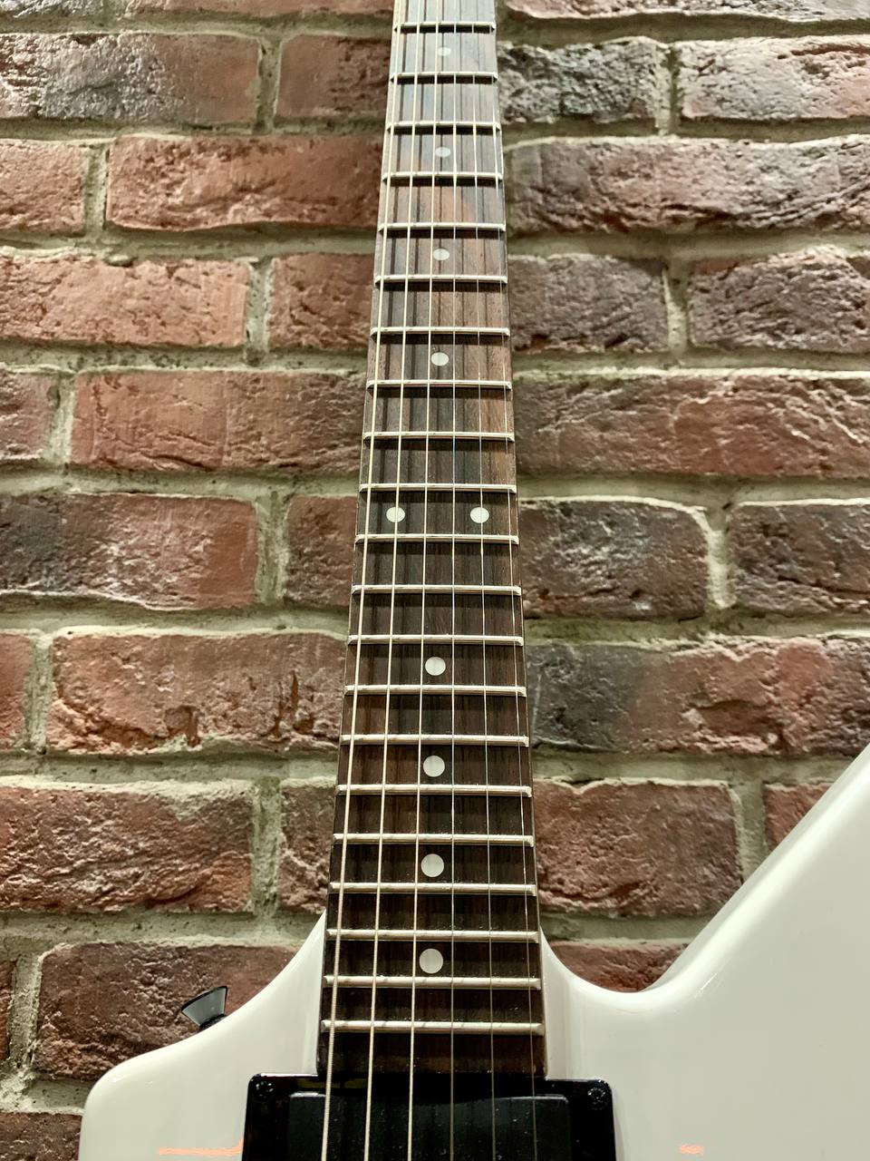 Электрогитара Explorer Magna (Floyd Rose + Активы) - изображение 6