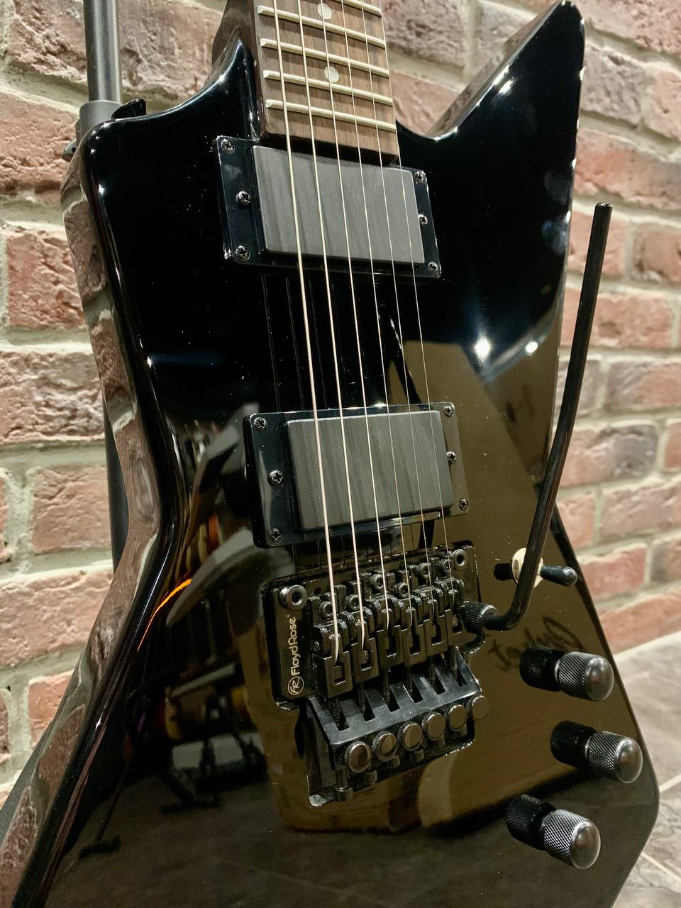 Электрогитара Explorer Magna BK с Floyd Rose (Активные Звучки)) - изображение 3