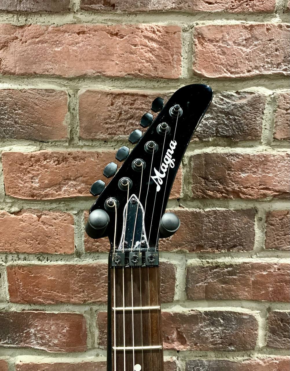 Электрогитара Explorer Magna BK с Floyd Rose (Активные Звучки)) - изображение 7