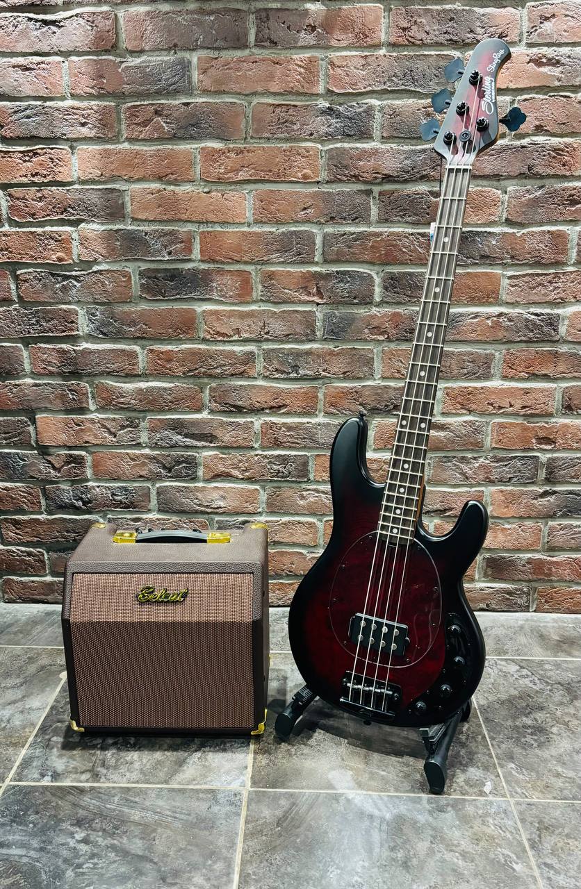 Бас Гитара Sterling Music Man + Басовый Комбик 15 ват (комплект)