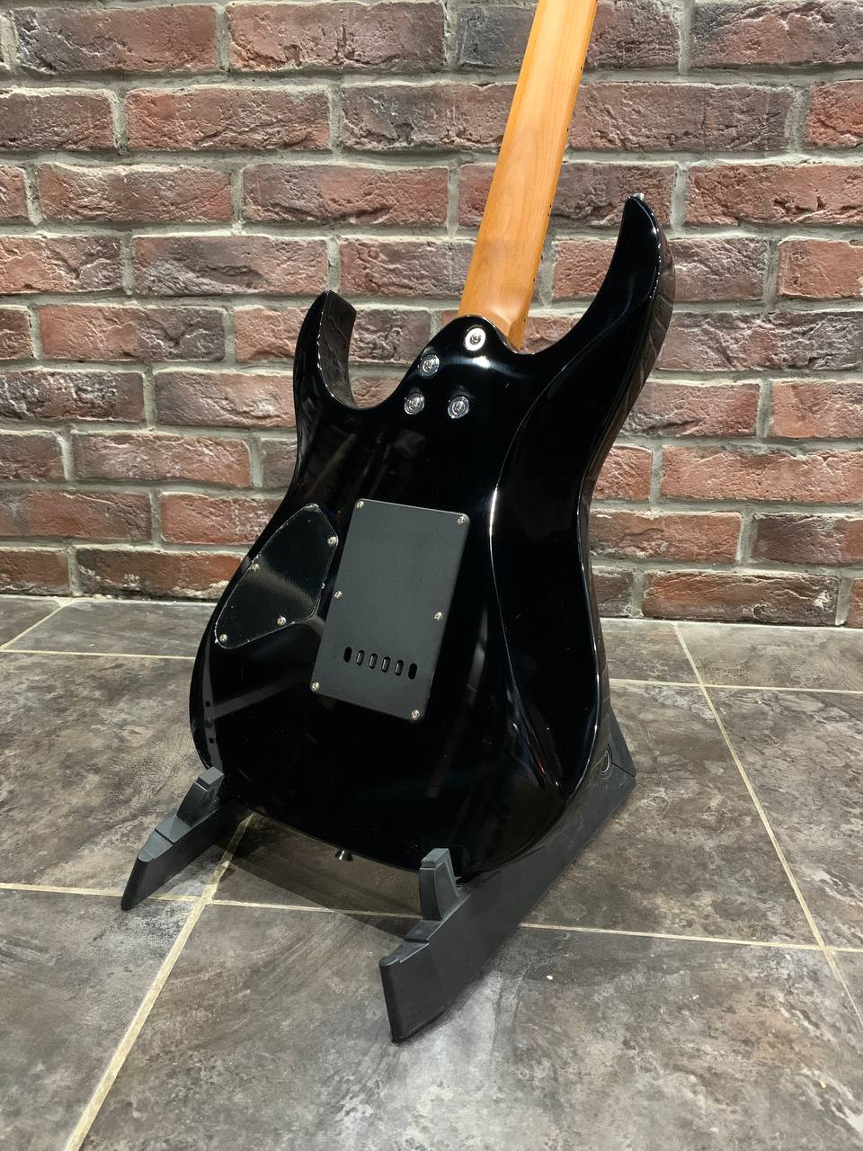 Электрогитара Bosstone SG-6 HHS Black Floyd Rose - изображение 3