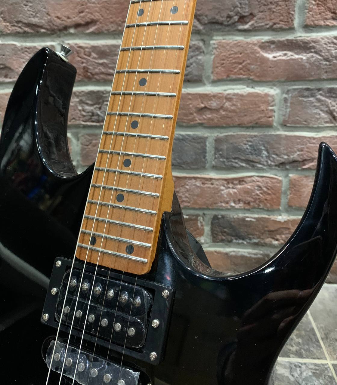 Электрогитара Bosstone SG-6 HHS Black Floyd Rose - изображение 6