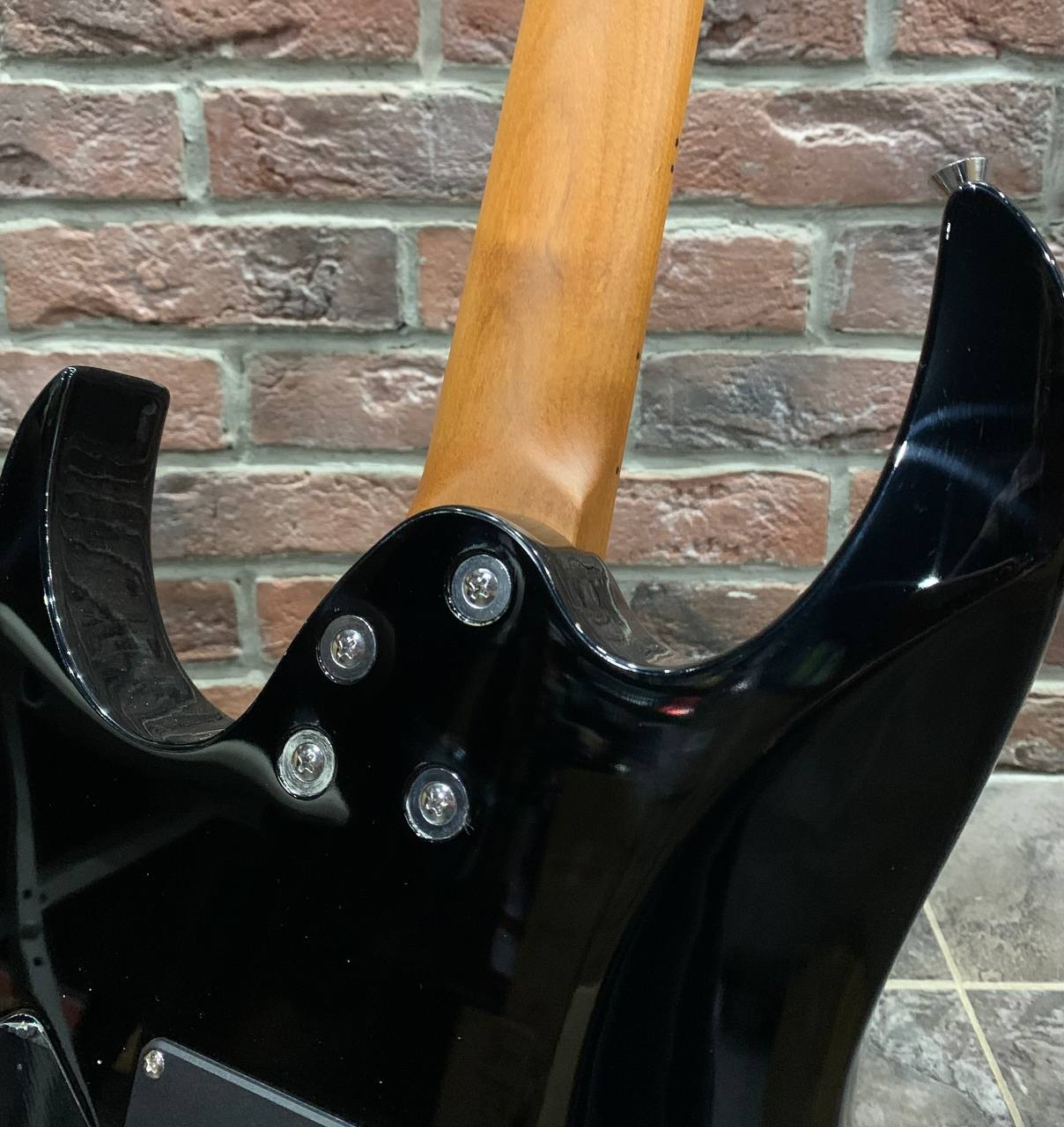 Электрогитара Bosstone SG-6 HHS Black Floyd Rose - изображение 7