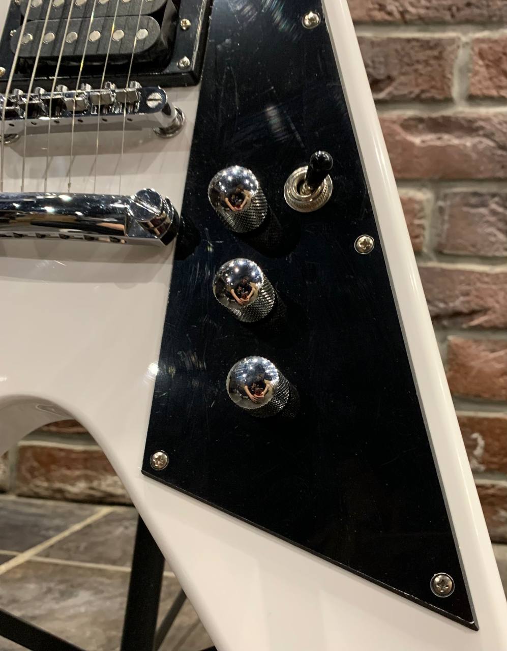 Электрогитара Sunsmile Flying V HH под Gibson - изображение 5