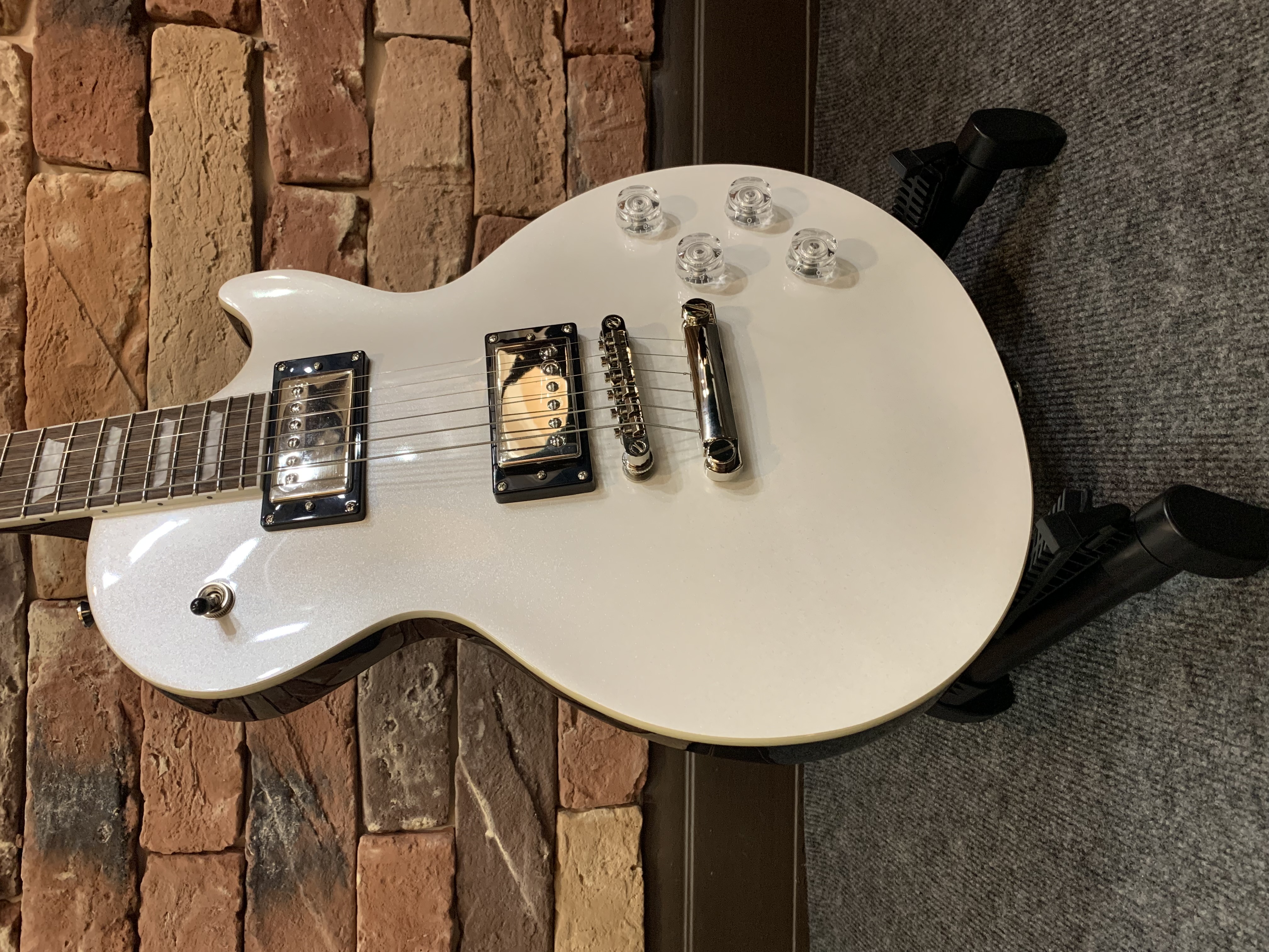 Электрогитара Epiphone Les Paul Muse Pearl White