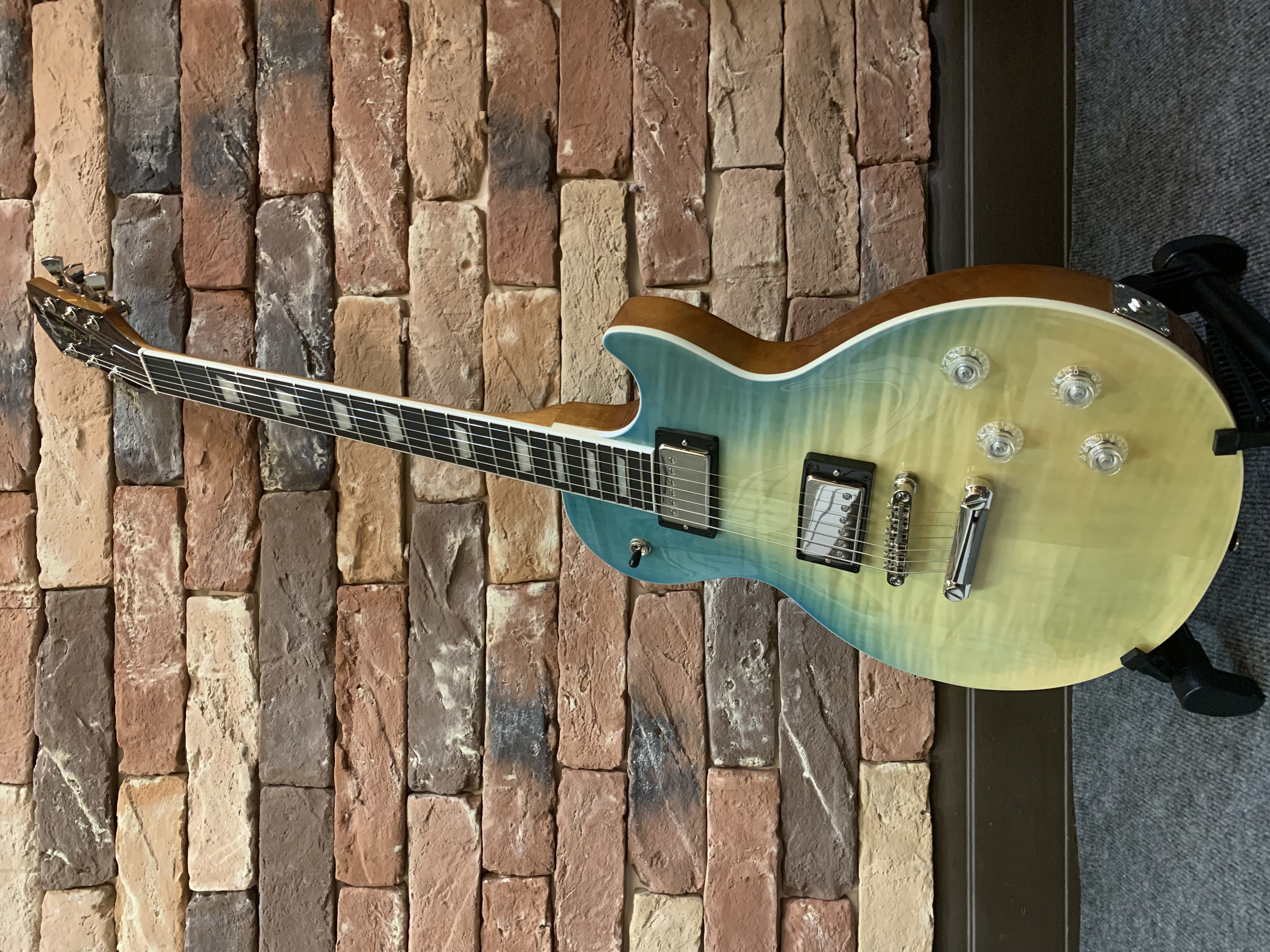 Электрогитара Epiphone Caribbean Blue Fade - изображение 9