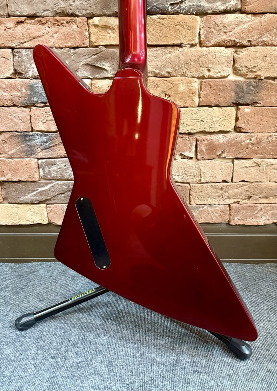 Электрогитара Epiphone Explorer Ruby Red Metallic - изображение 2