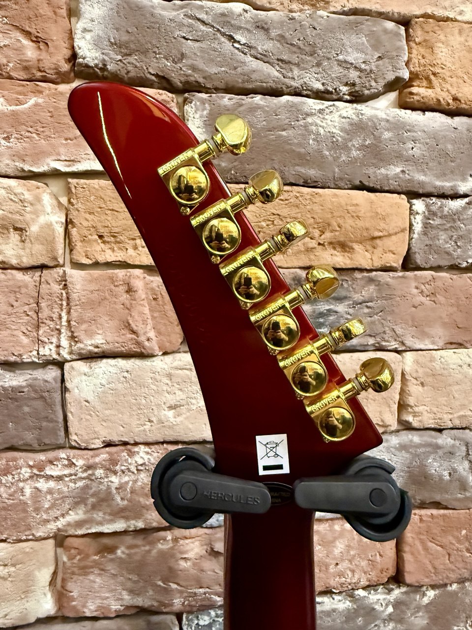 Электрогитара Epiphone Explorer Ruby Red Metallic - изображение 8
