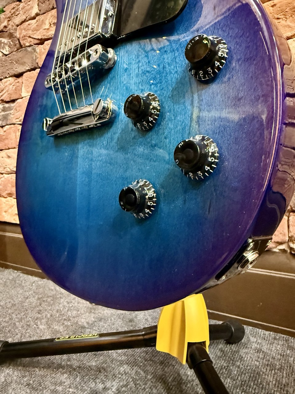 Электрогитара Gibson Les Paul Blueberry Burst (USA) - изображение 5