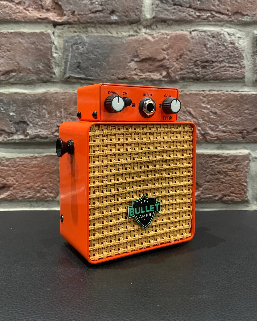 Аккумуляторный Гитарный Комбик Micro Robot Bullet Orange - изображение 6