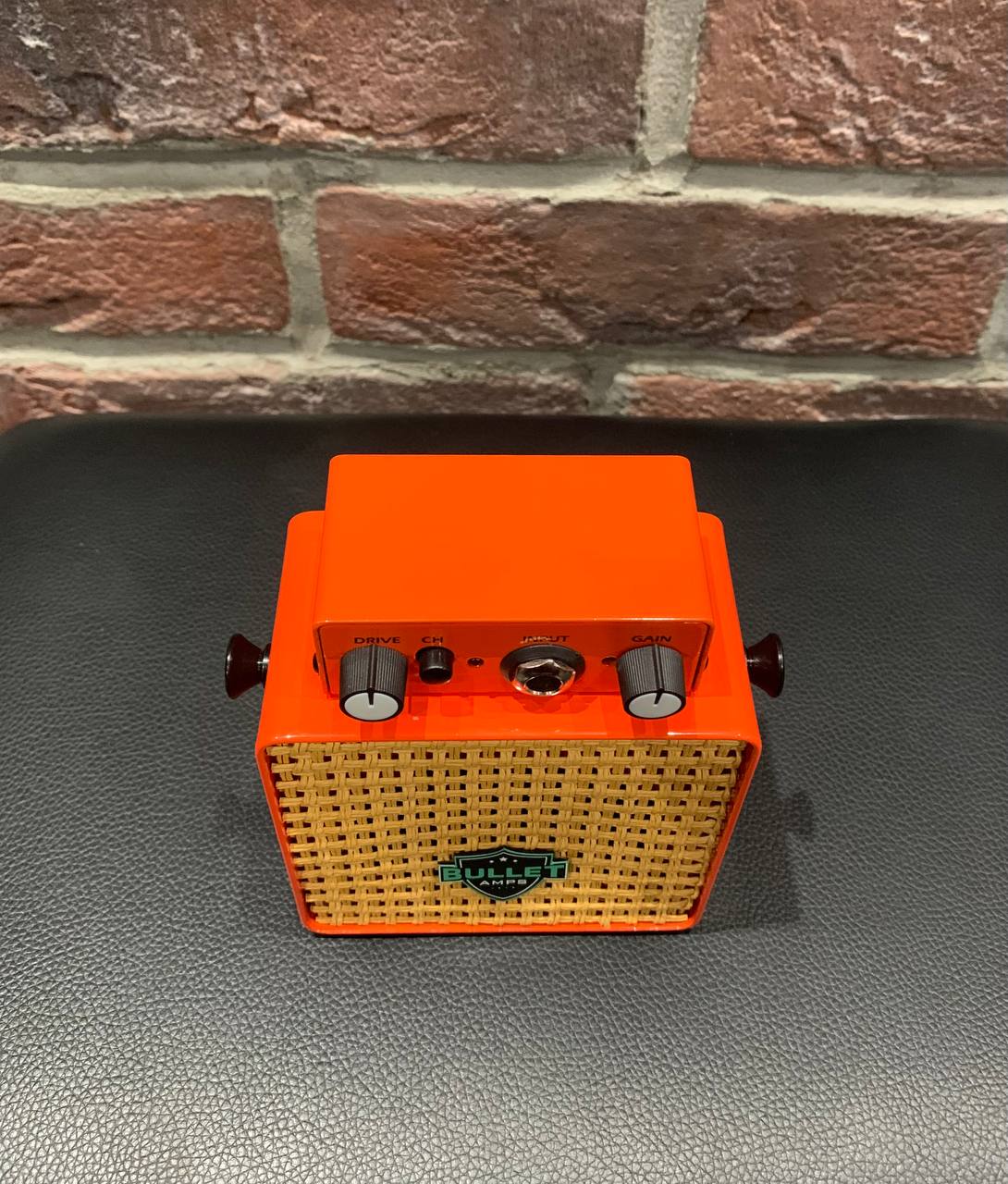 Аккумуляторный Гитарный Комбик Micro Robot Bullet Orange - изображение 9