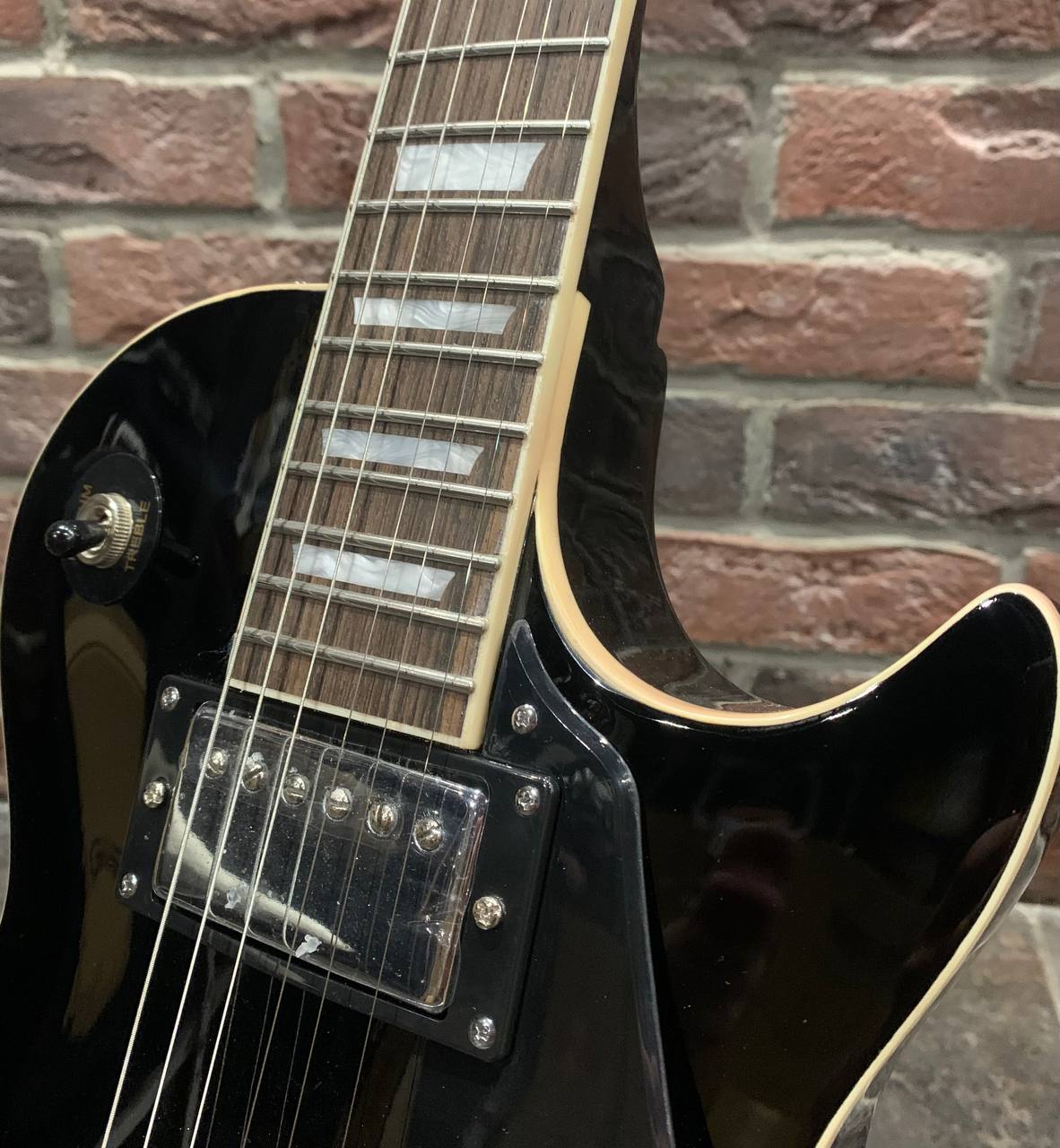 Электрогитара Bosstone Les Paul Black HH Venom Edition - изображение 5