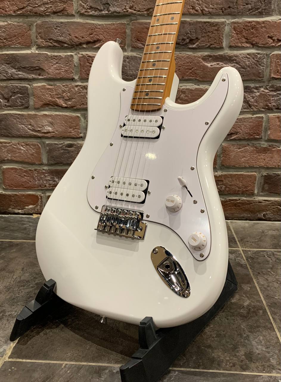 Электрогитара Bosstone Stratocaster HH WH (аналог Fender)