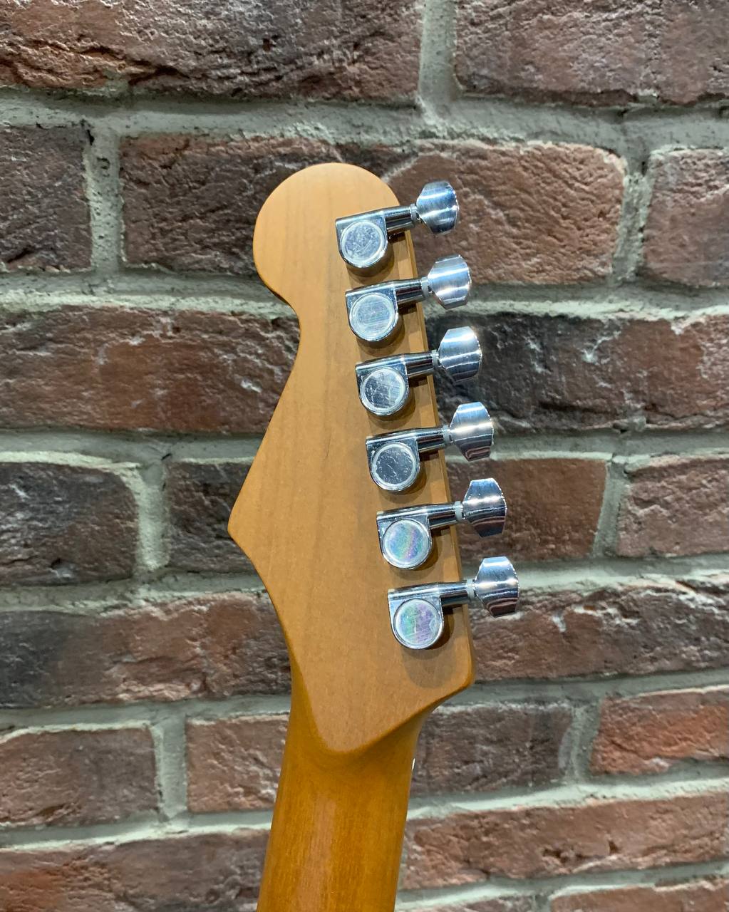Электрогитара Bosstone Stratocaster HH WH (аналог Fender) - изображение 8