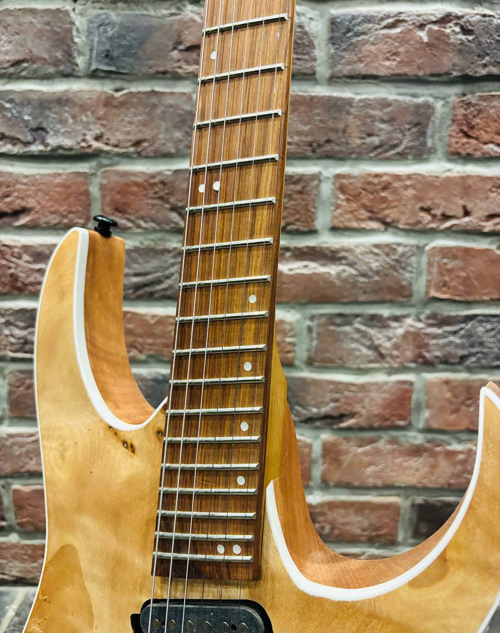 Электрогитара Real Rock MS-6 + Комбик с Эффектами NUX MK 20 ват - изображение 9