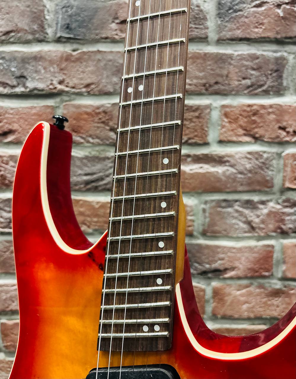 Электрогитара Real Rock MS-6 SB + Комбик с Эффектами NUX MK 20 ват - изображение 4