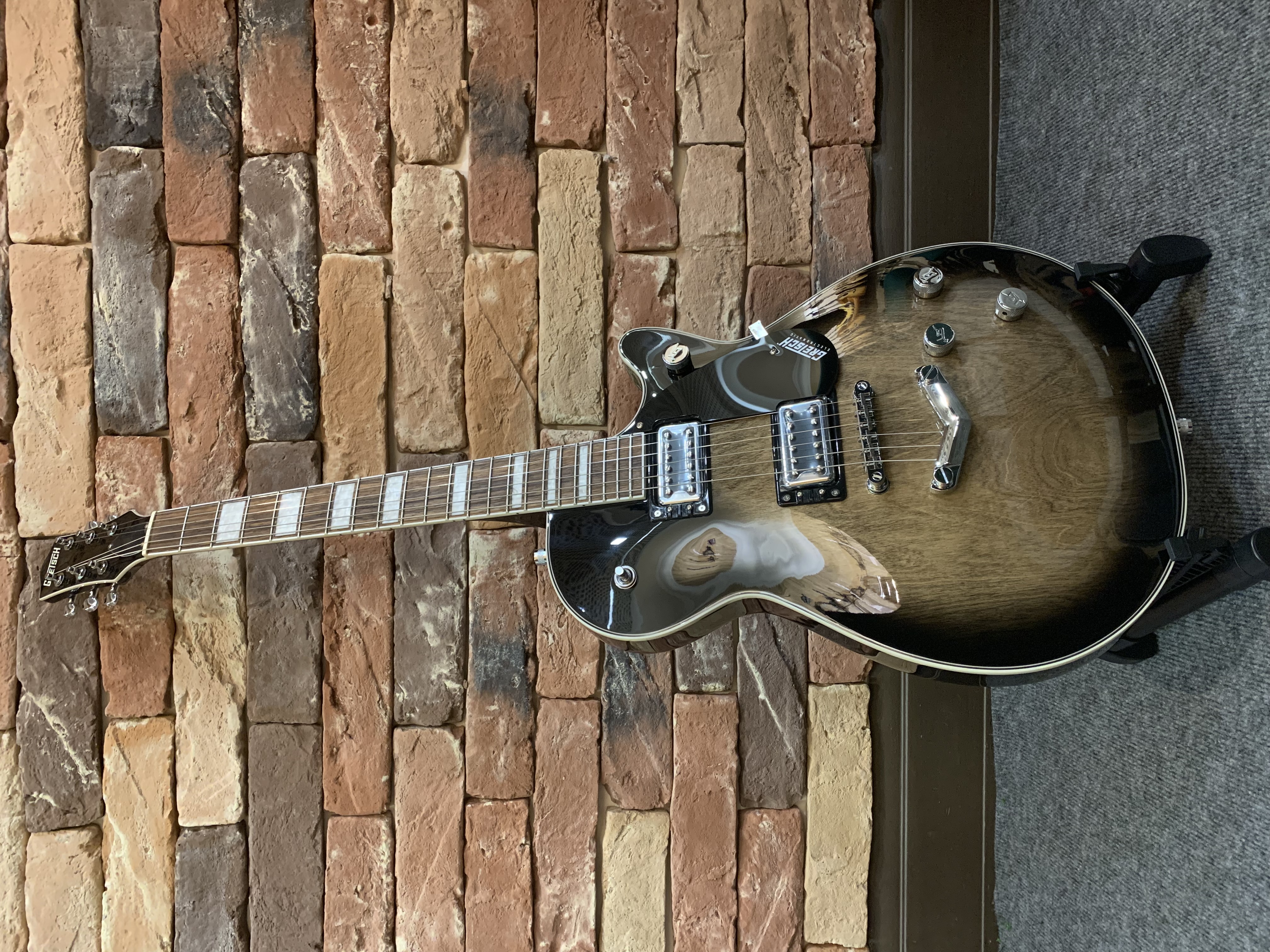 Электрогитара Gretsch G5220 Single Cut V Stoptail - изображение 9