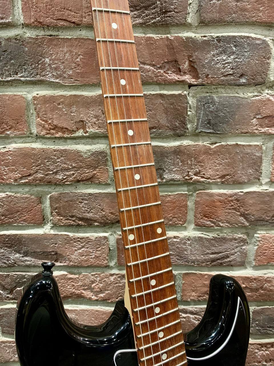 Электрогитара Stratocaster HH Black Edition - изображение 3