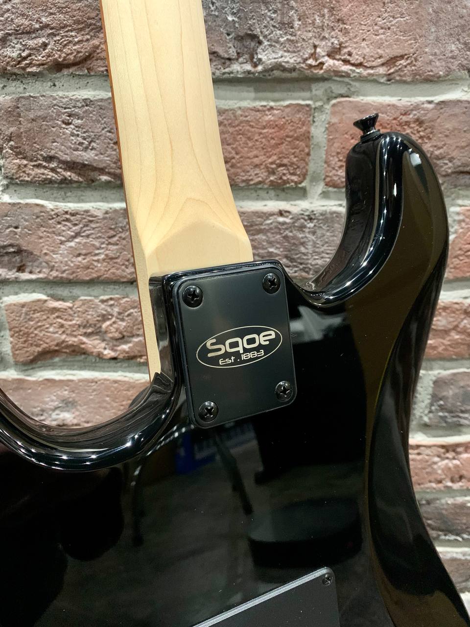 Электрогитара Stratocaster HH Black Edition - изображение 6