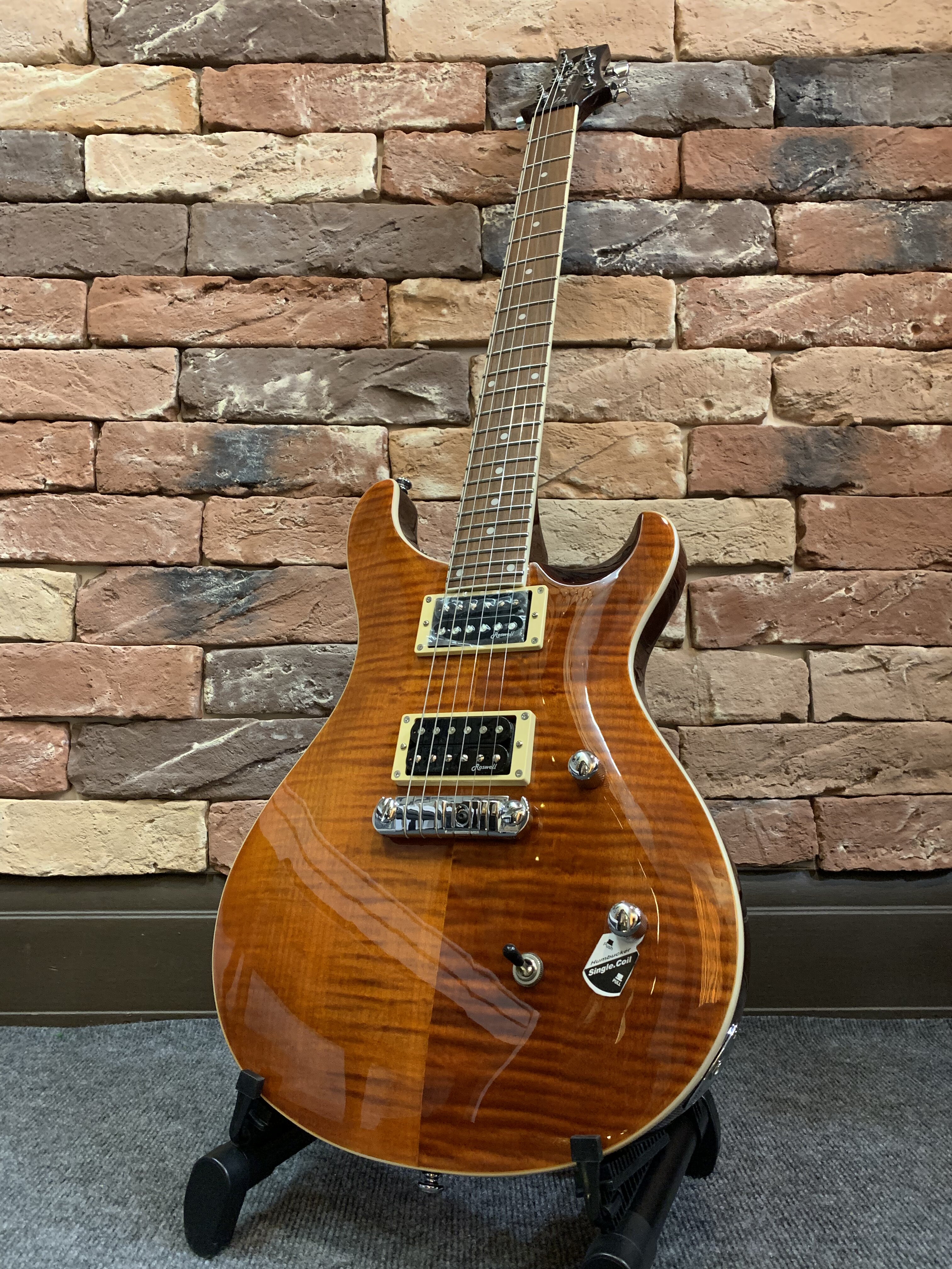 Электрогитара Harley Benton CST-24 Amber Stripes - изображение 9